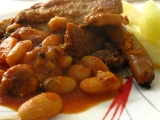 Cassoulet  - francúzsky  fazuľovo mäsový hrniec