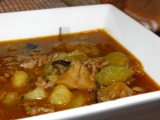 Cuketovo-zázvorová polievka s mletým mäsom