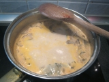 Kyslá polievka so sušenými hubami