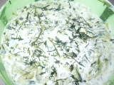 Uhorkovy salat s cesnakom