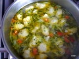 Zeleninova polievka s krupicovymi knedlickami