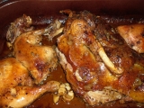 Pečené kura, kačka na cibulovom základe /Pečená kuřecí stehna a kachna na cibuli