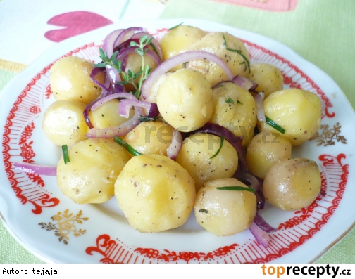 Teplý zemiakový šalát