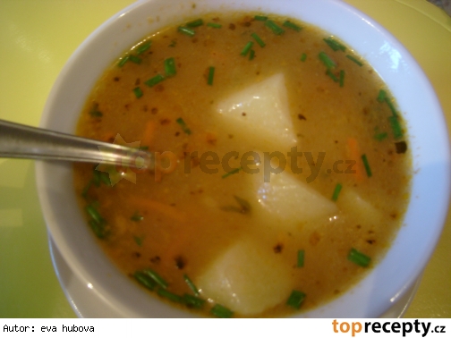 Madarská zemiaková polievka mojej mamy