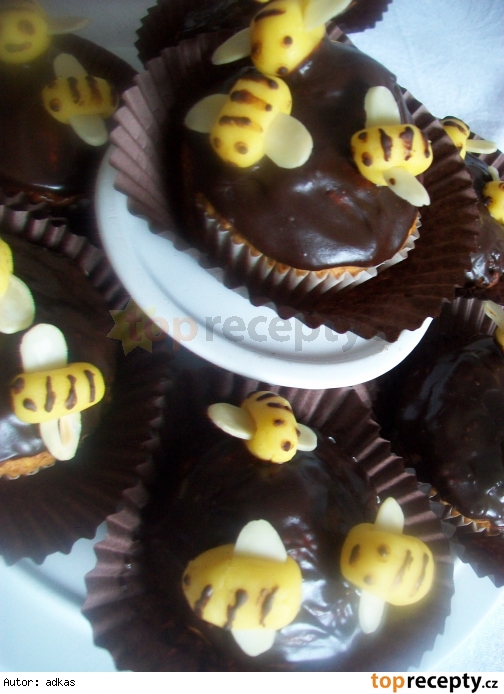 Bananovo-cokoladove muffiny a vcielka Maja